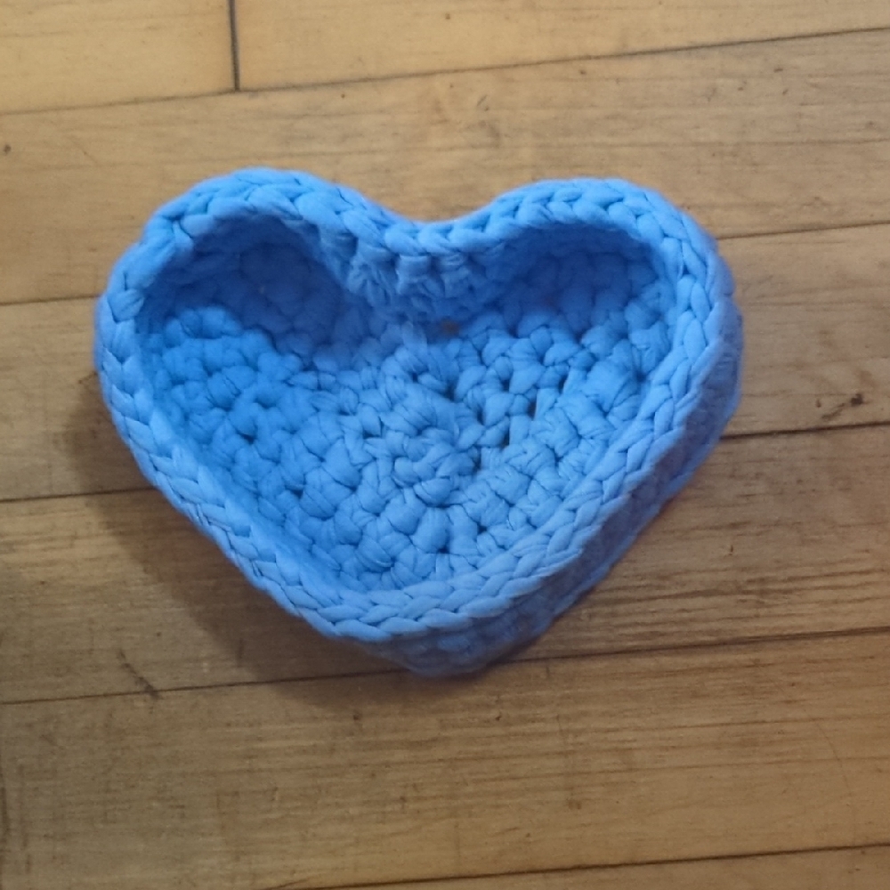 Handcrafted Blue Heart-Shaped Jewelry Organizer